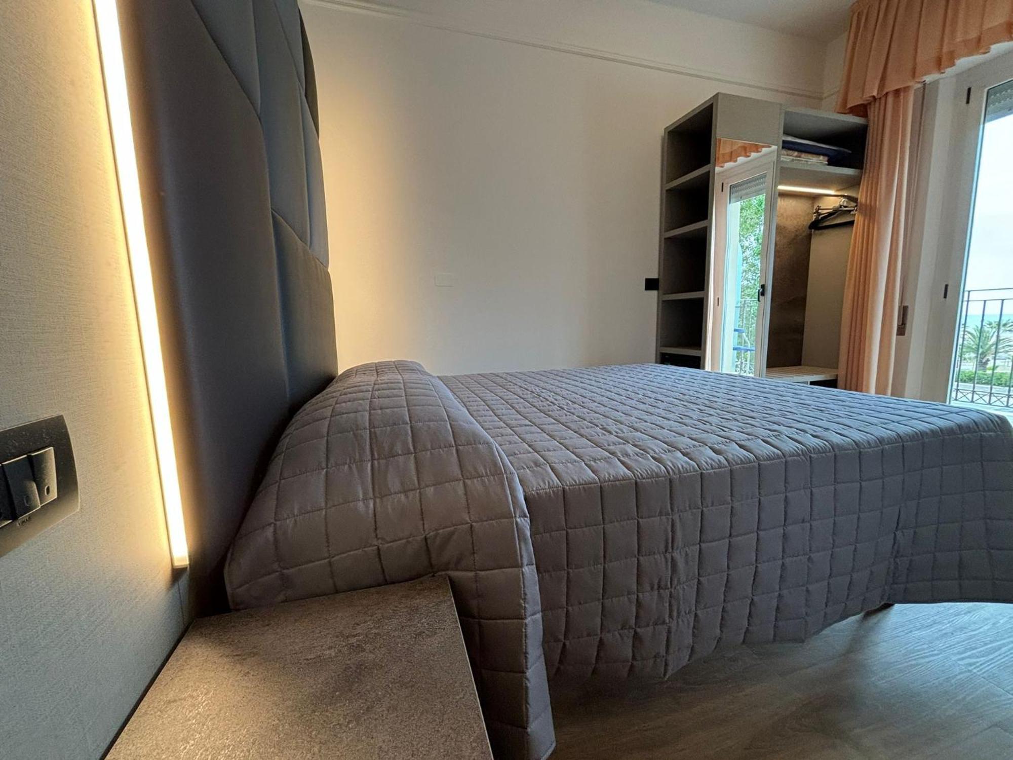 Hotel Cobalto Rimini Eksteriør billede