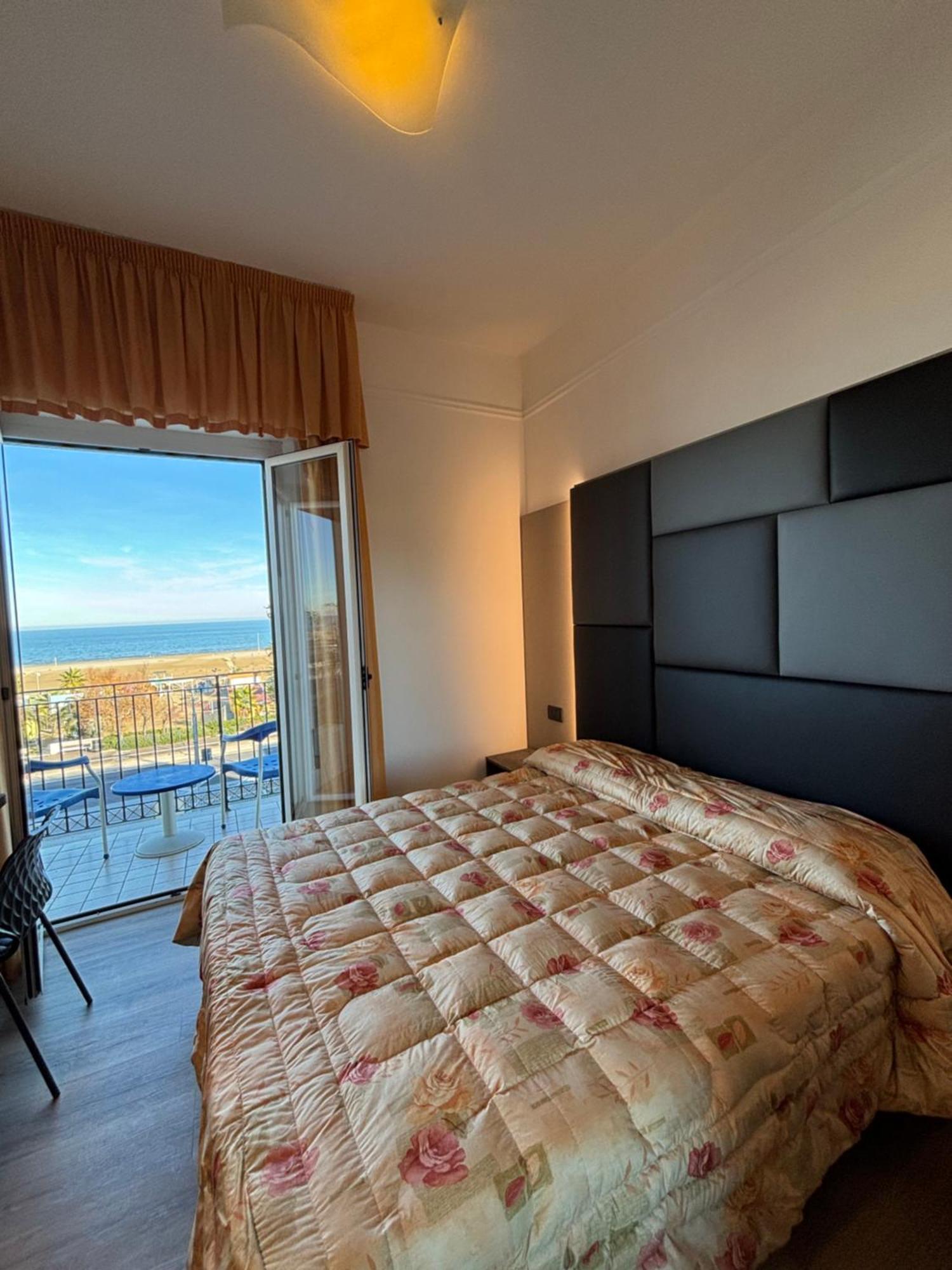 Hotel Cobalto Rimini Eksteriør billede