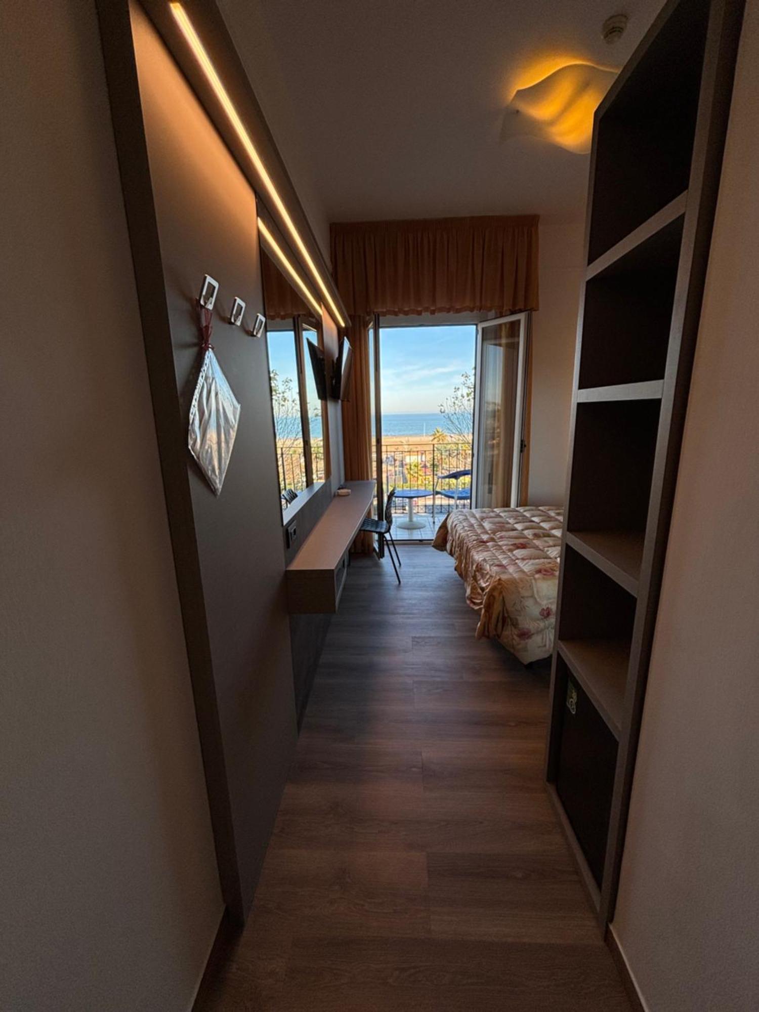 Hotel Cobalto Rimini Eksteriør billede
