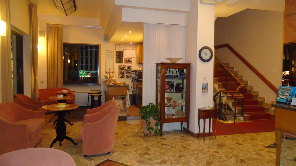 Hotel Cobalto Rimini Eksteriør billede